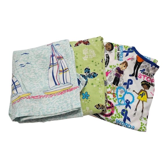 Bundle Mixed Brands Scrub Tops Size 2XL / 2XG Colorful Patterned - Picture 1 of 14